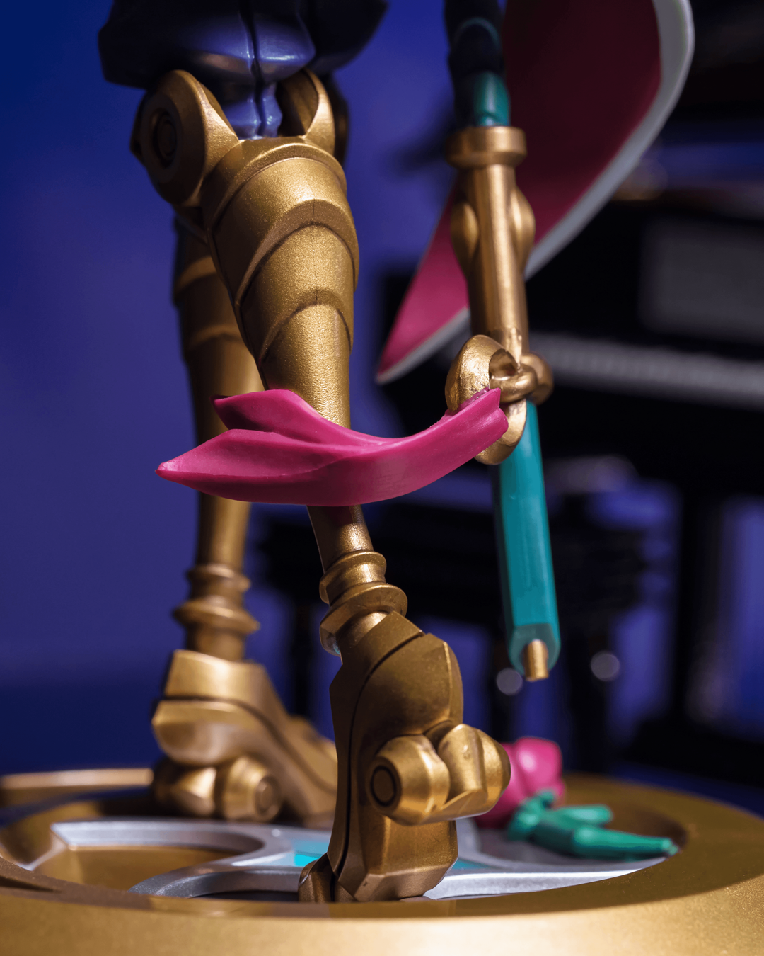 Jhin W Jhin Unlocked Statue | Riot Games Store