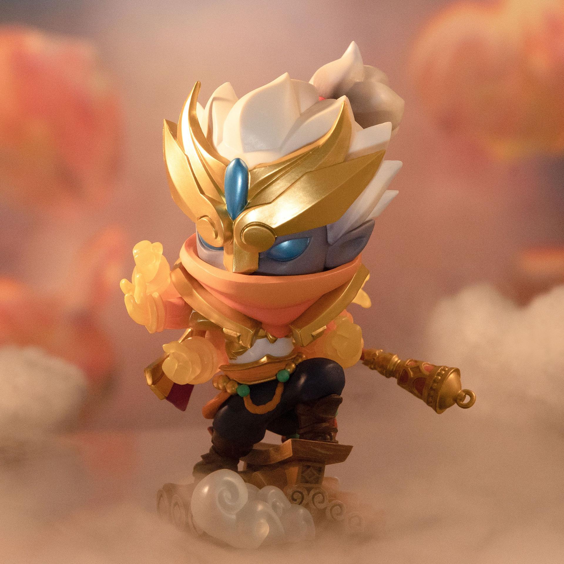 God Staff Jax Figure | Riot Games Store