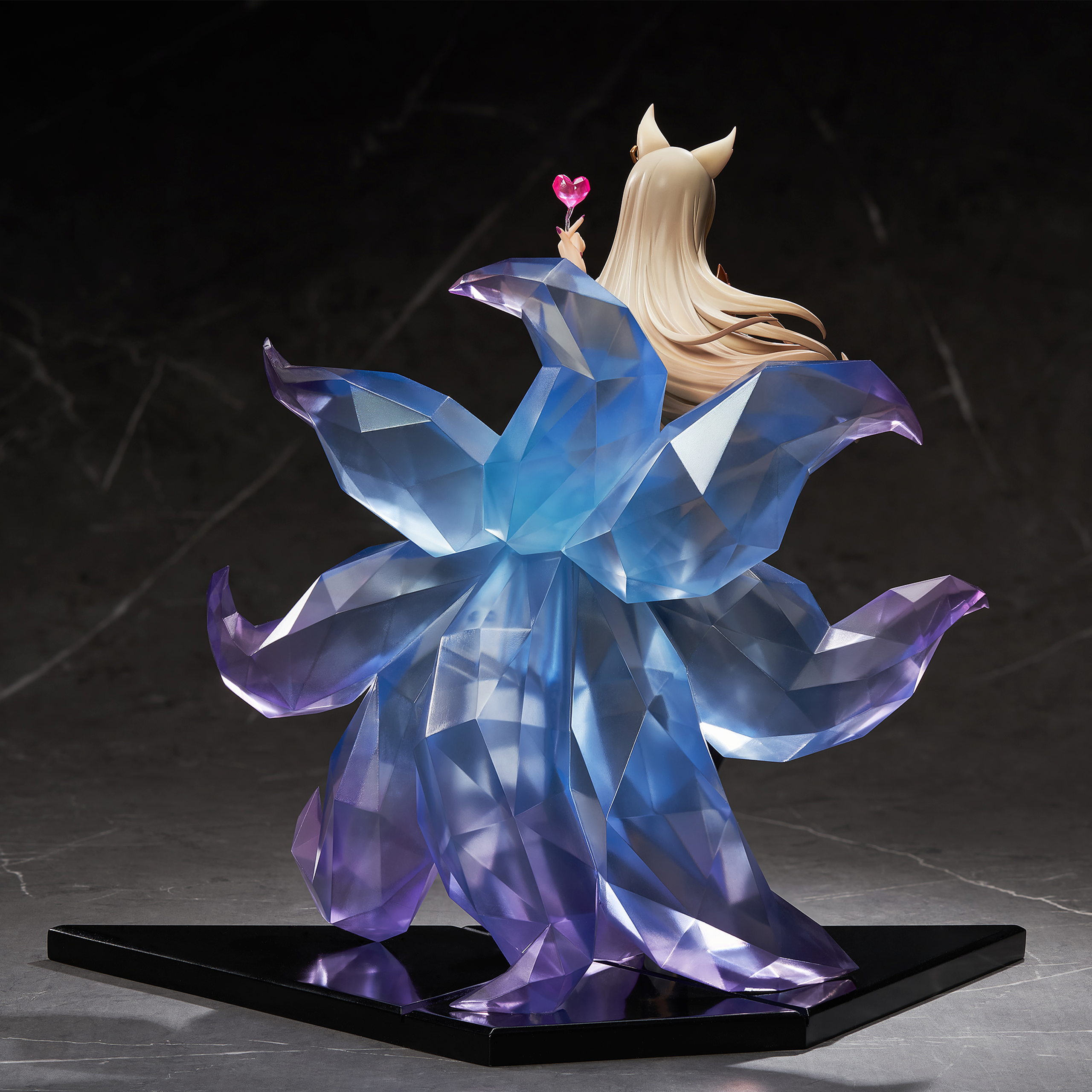 Apex K/DA Ahri 1/7 Scale Figure | Riot Games Store Apex K/DA Ahri 1/7 Scale Figure | Riot Games Store