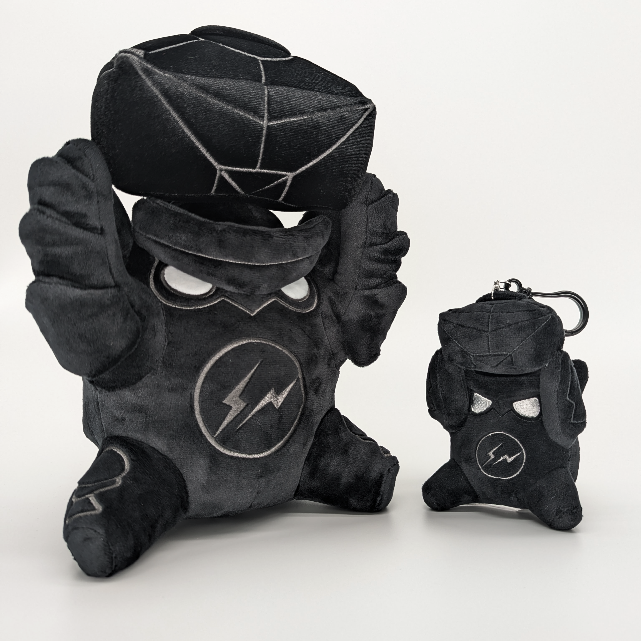 FRAGMENT X VALORANT WINGMAN キーチェーンぬいぐるみ FRAGMENT X FRAGMENT X VALORANT WINGMAN キーチェーンぬいぐるみ FRAGMENT X